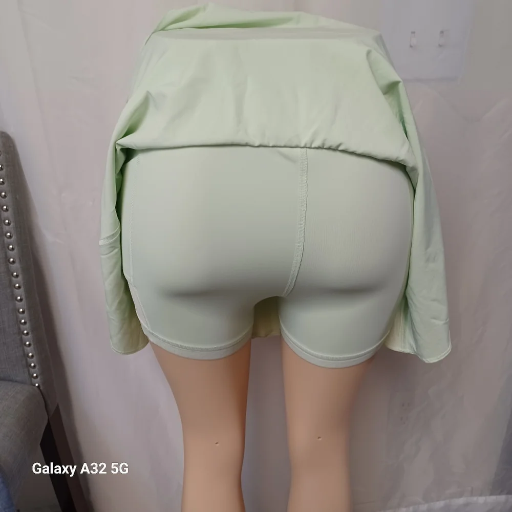 Lululemon Athletica Green Mini Skater Skirt Casual Size 6 - Picture 6 of 11